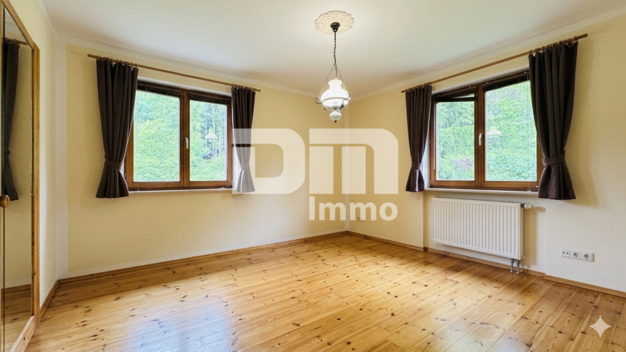 Altengerechtes Wohnen mit Charme: Großzügiger Bungalow auf großem Grundstück + Nebengebäude - Schlafzimmer / Kinderzimmer